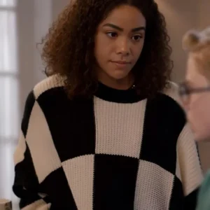 Ginny and Georgia Ginny Miller Oversized Sweater