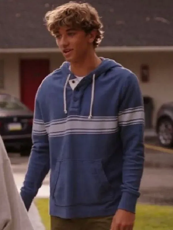 The Summer I Turned PrettyS02 Gavin Casalegno Pull-Over Hoodie