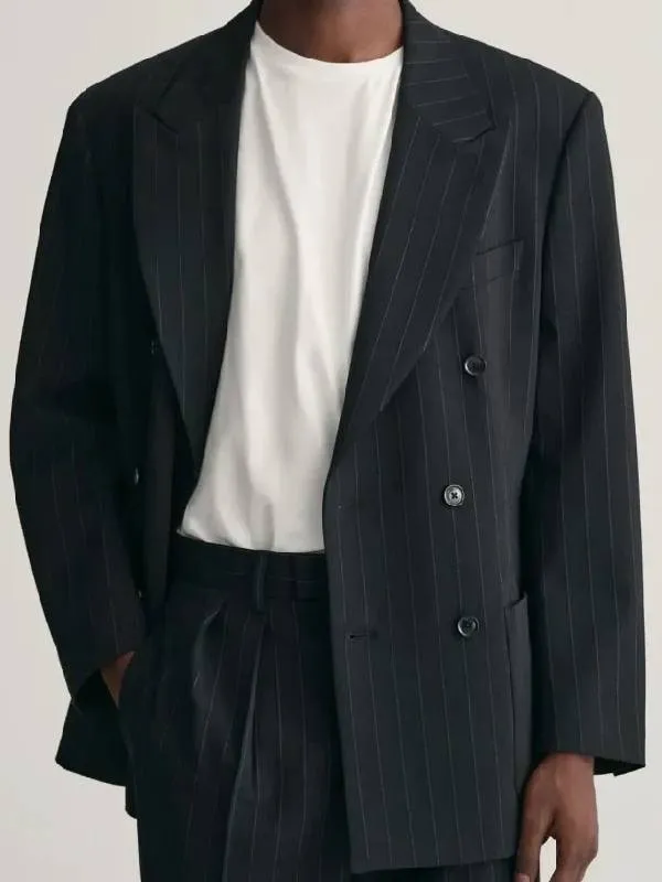 Taylor Swift’s Showgirl Blazer