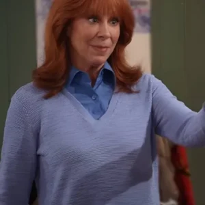 Happys Place S2 Reba McEntire Gray V-Neck Sweater