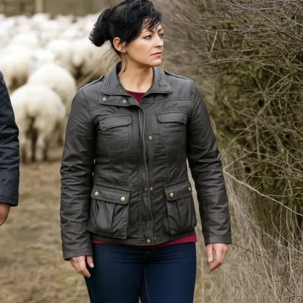 Emmerdale-Natalie-J.-Robb-Leathe