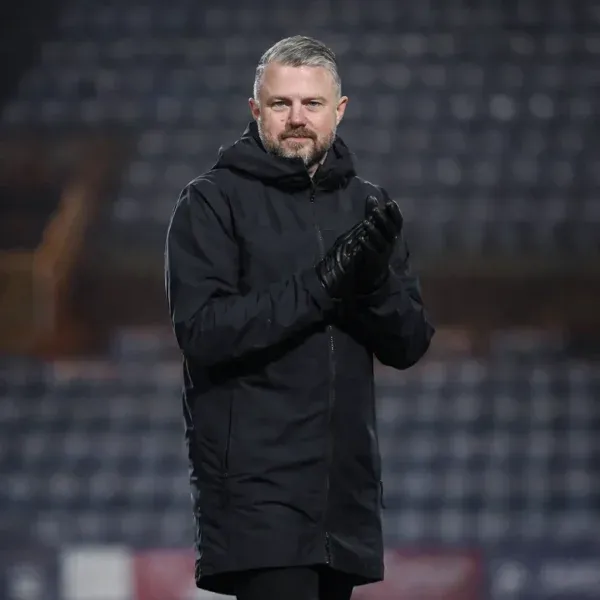 Jimmy-Thelin-Black-Coat